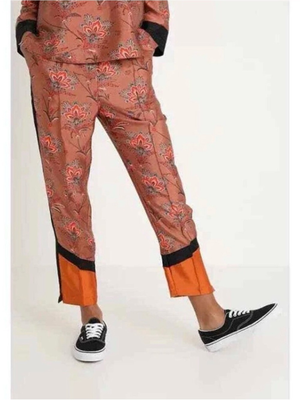 Scotch & Soda Rust Orange Floral Cropped Ankle Pants with Black Trim